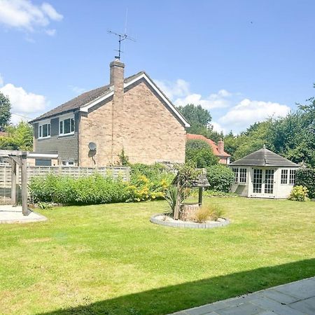Luxe 5 Bed House In Guildford. Morden Amenities Villa Normandy Exterior photo
